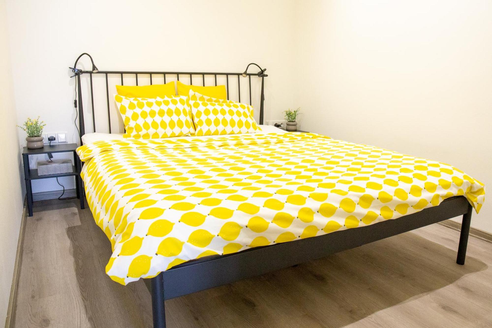 Apartman Yellow Submarine Se Slunnou Terasou Kutná Hora Exteriör bild